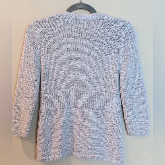 Vintage 2000's, Single button Cardigan, Long sleeve, Loose weave, Lt Grey - Picture 4 of 4